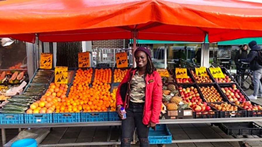 aisha-vegetable-stand.jpg