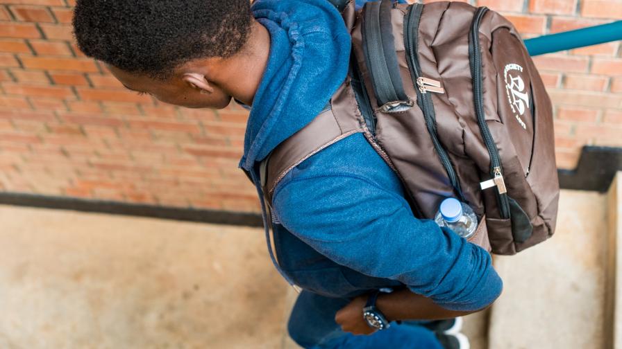 boy-with-backpack---2800x1867.jpg