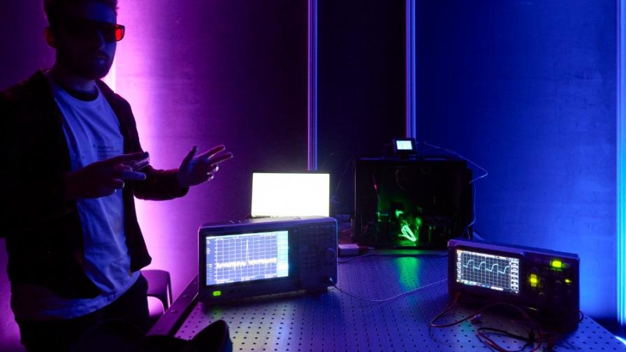 opening-tlc_rebekkamellll_quantumcomputing_.jpg