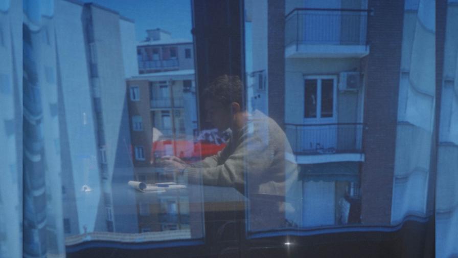 ghostwork_docu-lisette-olsthoorn_floor-hva.jpg