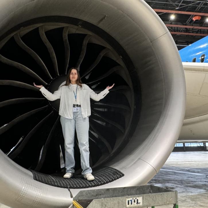 tessa-1-avi_flex.jpeg
