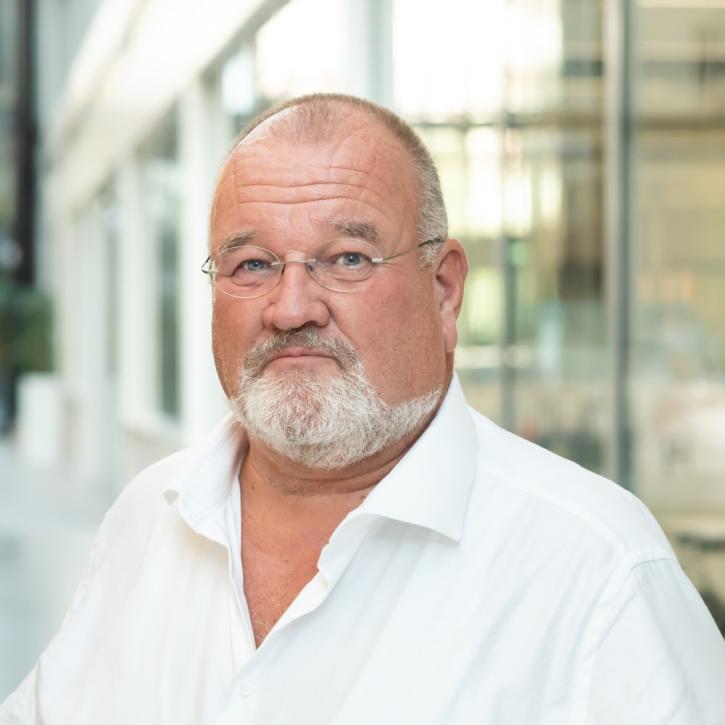 walther-ploos-van-amstel.jpg