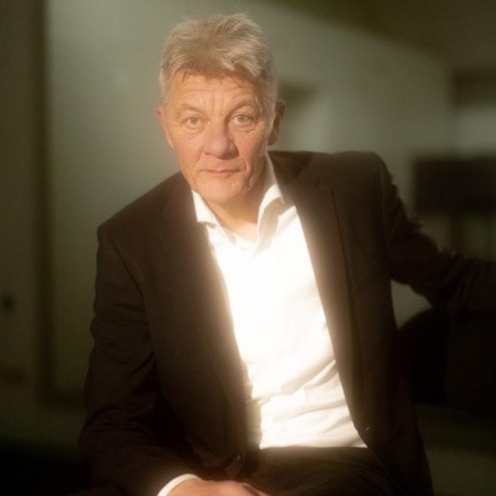 small_thumbnail_foto_chris._copyright_desire_van_den_berg.jpg