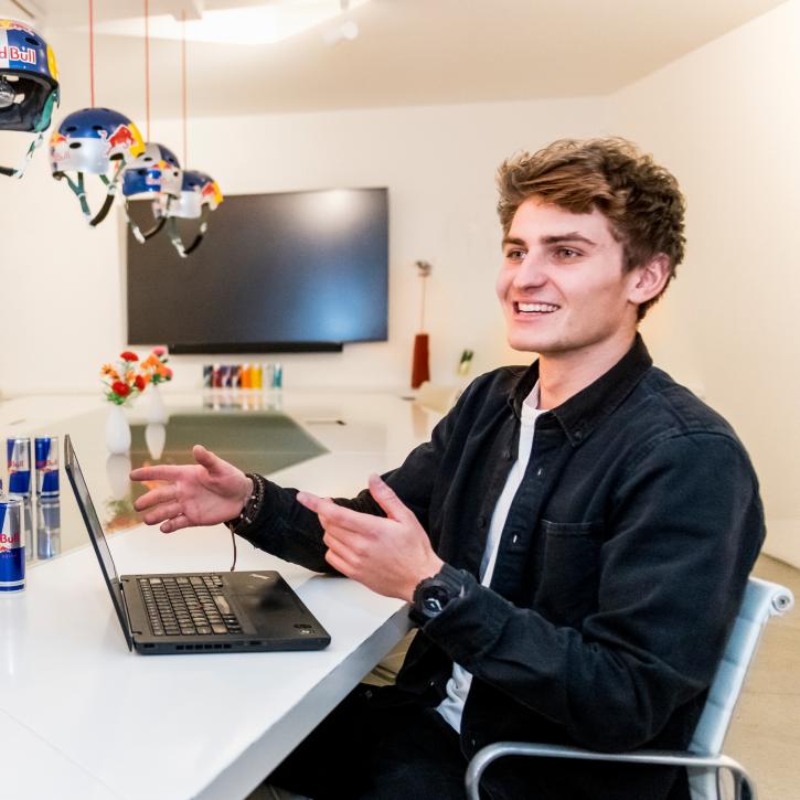 sportkunde-student-tom-hva-red-bull.jpg