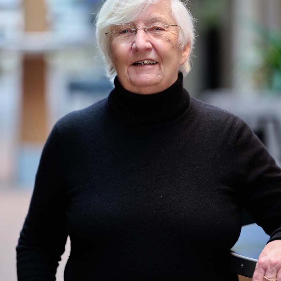 Hester Smid