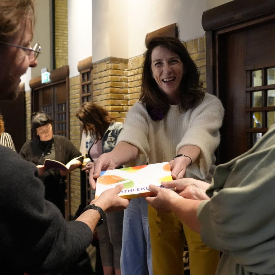 Werkboek uitdelen