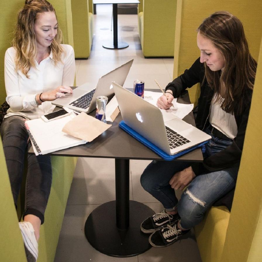 fbe_financetaxadvice_doorstuderen.jpg