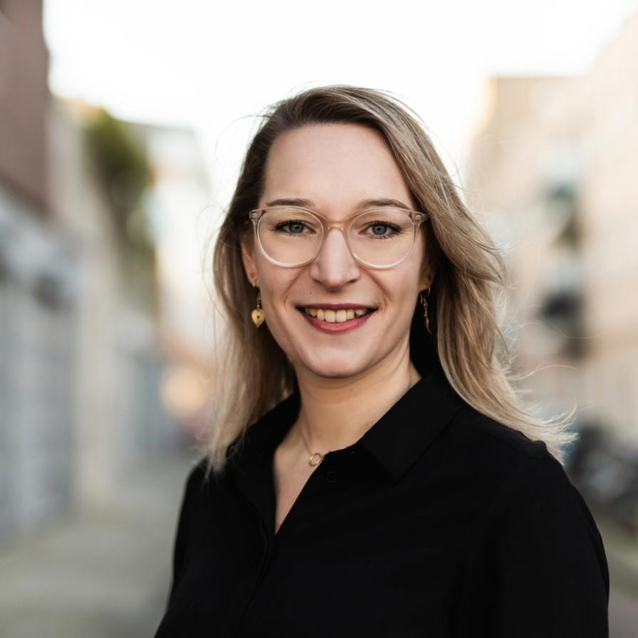 ineke-deelen-onderzoeker-hva.jpeg