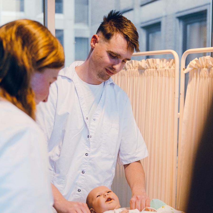 leraar-gezondheidszorg-en-welzijn-deeltijd03.jpg