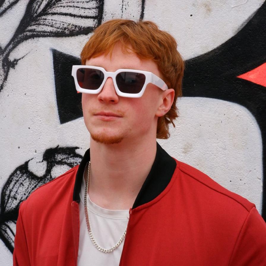 nitsio_portait.jpg
