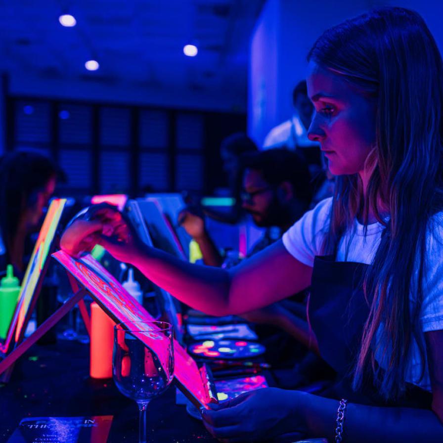 workshop-paint-in-the-dark_flex_2.jpg