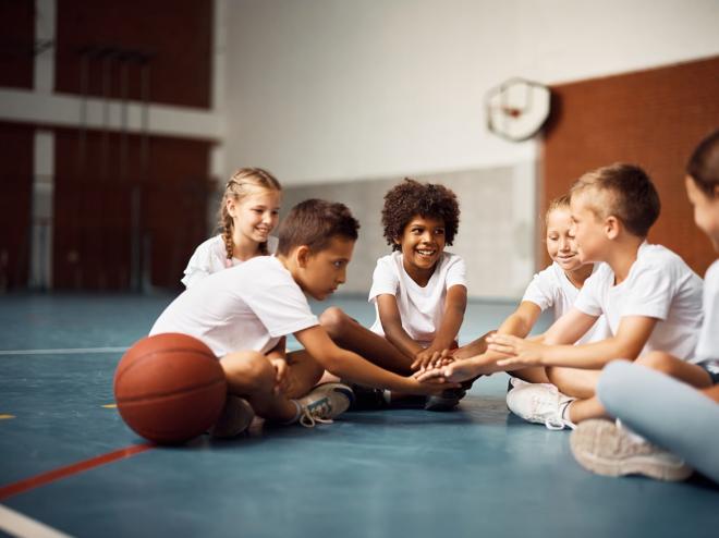 kinderen-gymzaal-basisschool.jpeg
