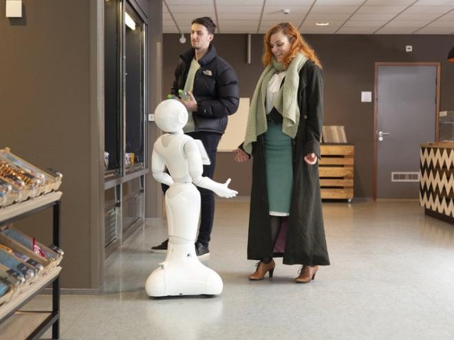 socialerobots.jpg